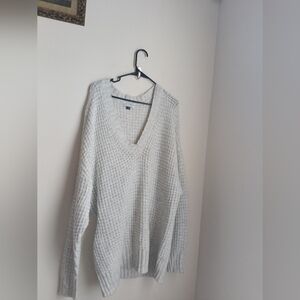 American Eagle Outfitters Sweater Women L Light Gray & White V-Neck Cozy Preppy